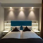 מלון Ibis Styles Cologne Airport טרויסדורף