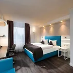ホテル Ibis Styles Cologne Airport