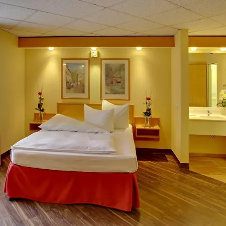 Ibis Styles Cologne Airport טרויסדורף