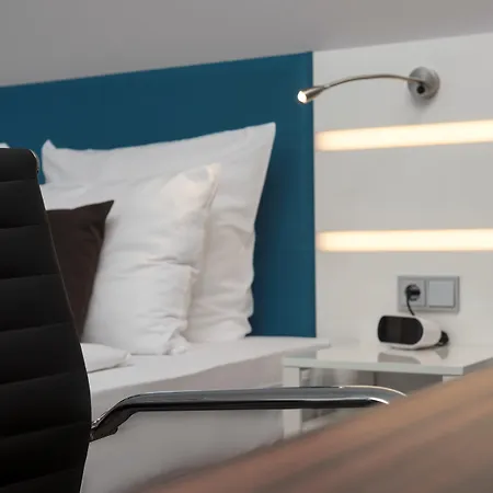 Hotel Ibis Styles Cologne Airport 3*