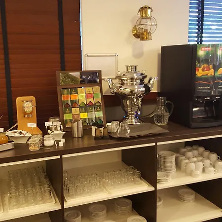 Ibis Styles Cologne Airport מלון 3*