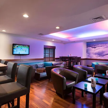 Hotel Ibis Styles Cologne Airport 3*