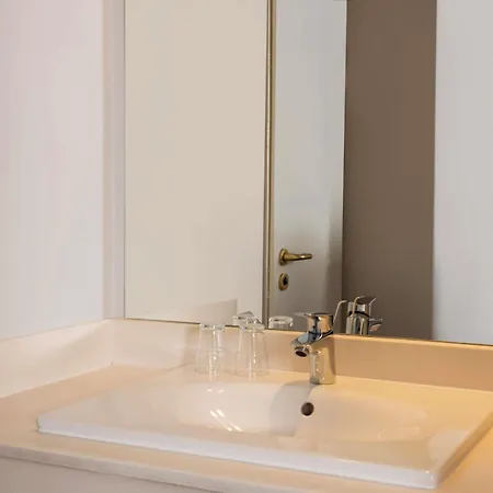 Hotel Ibis Styles Cologne Airport 3*