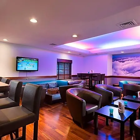 Ibis Styles Cologne Airport Hotell