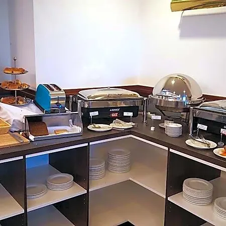 Ibis Styles Cologne Airport Hotell
