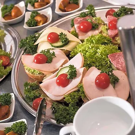 Hotell Ibis Styles Cologne Airport