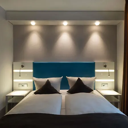ホテル Ibis Styles Cologne Airport 3*
