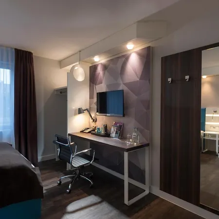 Ibis Styles Cologne Airport فندق ترويسدورف