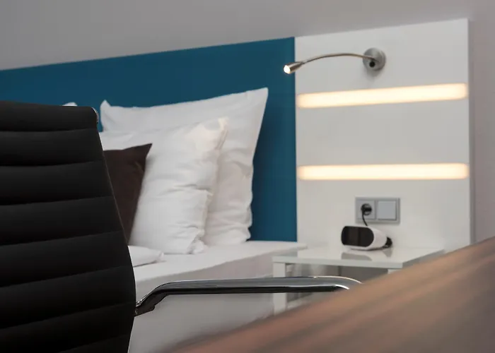 Hotel Ibis Styles Cologne Airport 3*