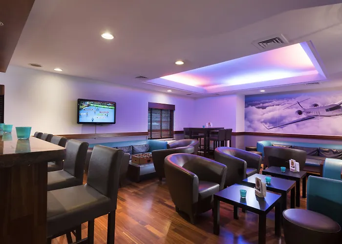 Hotel Ibis Styles Cologne Airport 3*