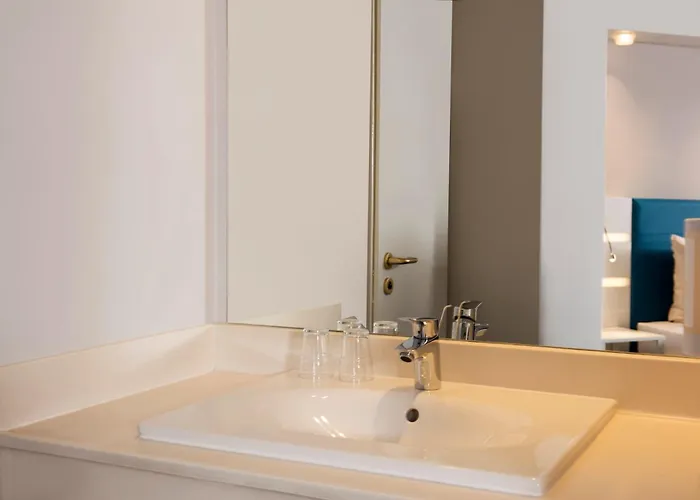 Ibis Styles Cologne Airport 3*