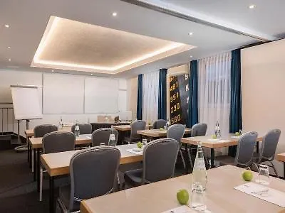 Western Cologne Airport 3*